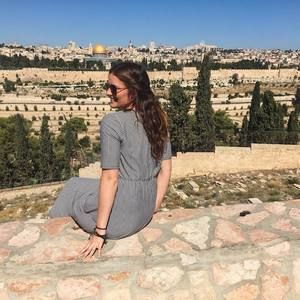 Meet your Posher, Kayla